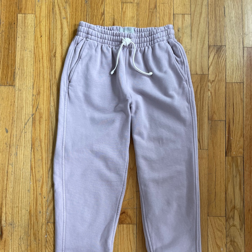 Everlane track joggers, dusty purple size XS